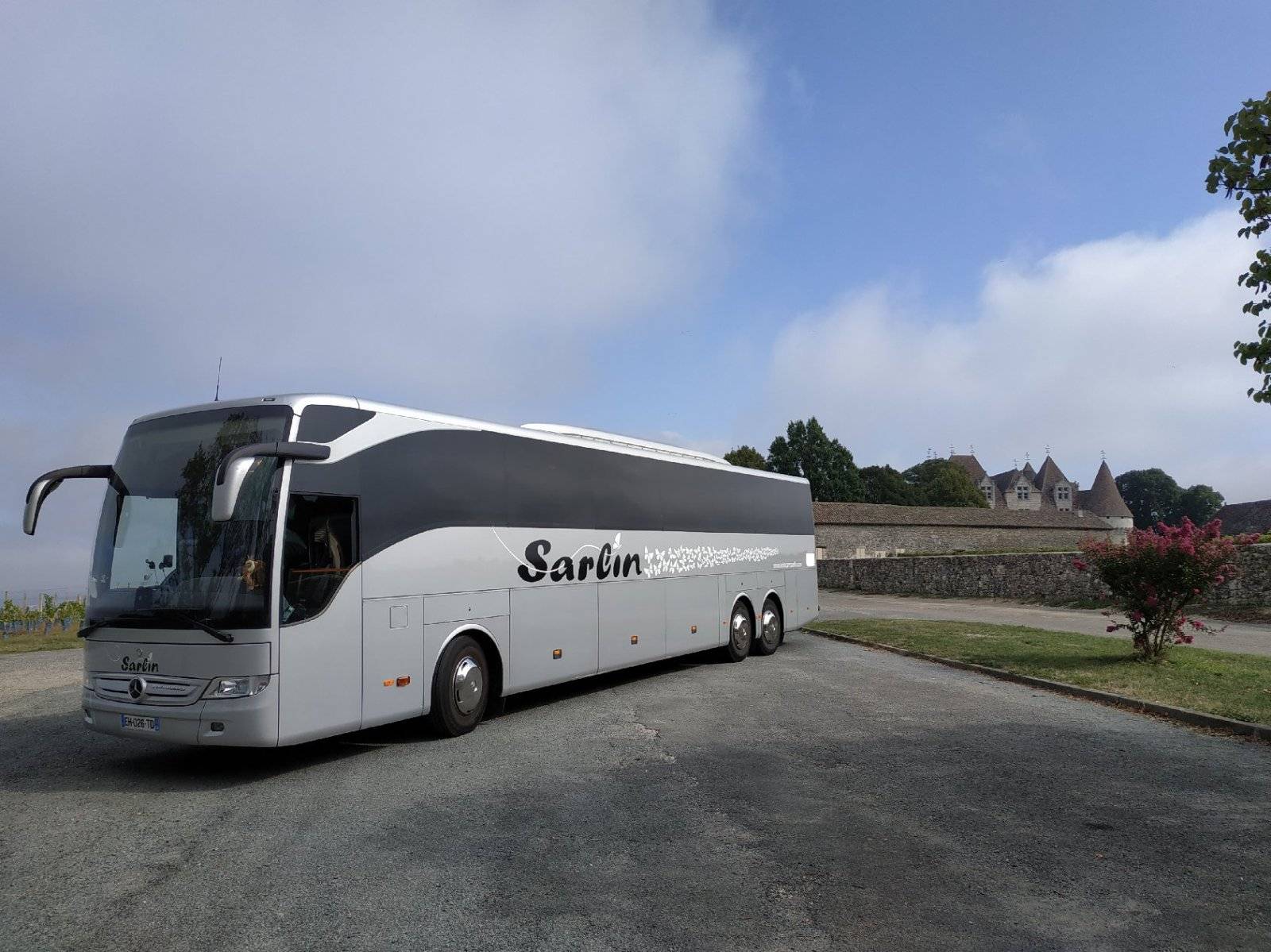 Transport en minibus d'équipes sportives pour compétitions et tournois Avignon